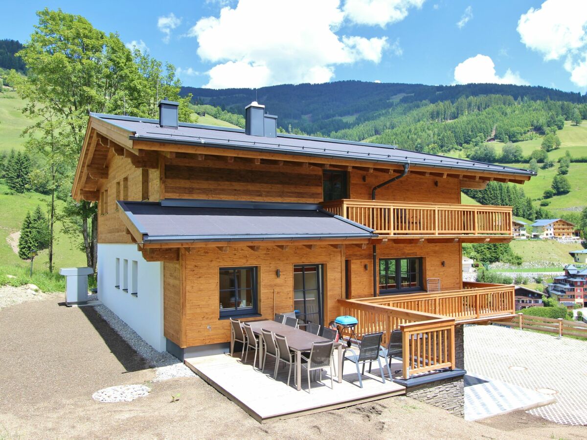 Chalet Saalbach Outdoor Recording 1