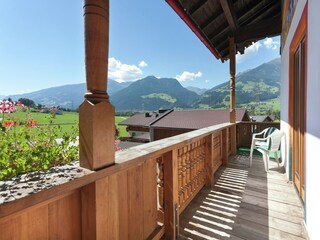 Farmhouse Uderns Outdoor Recording 5