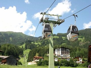 Appartement Uderns Environnement 22