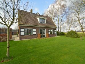 Farmhouse Geräumiges Bauernhaus in Dalfsen mit Rasenfläche - Dalfsen - image1