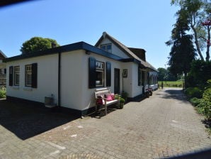 Vakantiehuis Schitterend gelegen huis in Nijeberkoop nabij het Drents-Friese Wold - Makkinga - image1