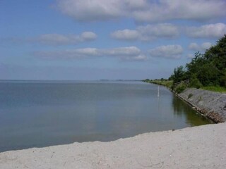 Holiday house Oudemirdum Environment 36