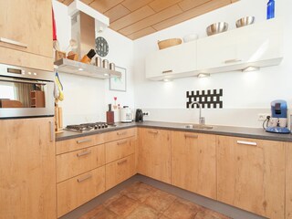 Holiday house Warns Features 17