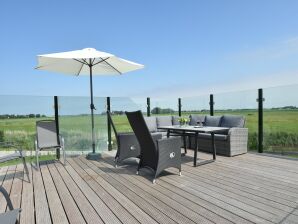 Schönes Landhaus mit Steg in Lollum