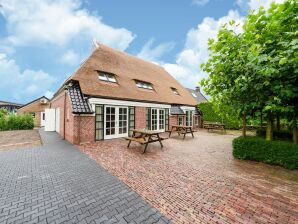 Ferme spacieuse avec sauna et jacuzzi