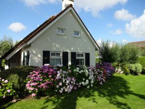 Attraktives Ferienhaus mit Anlegesteg - Steendam - image1