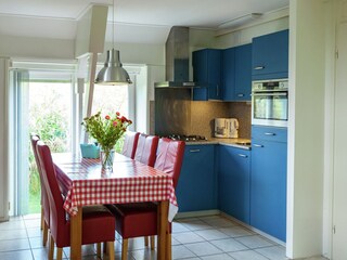 Holiday house Oostmahorn Features 11