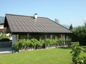 Apartment in St. Johann in Tyrol with a garden - St. Johann in Tyrol - image1