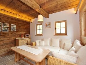 Chalet en la pendiente de esquí en Tirol