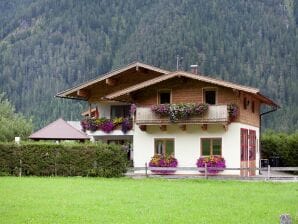 Apartment Ferienwohnung mit Pool in Waidring, Tirol - Waidring - image1