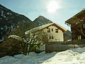 Holiday house Geräumige Ferienwohnung in Kappl mit Terrasse - Kappl - image1