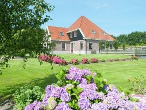 Modernes Ferienhaus mit Whirlpool in Schagerbrug - Schagerbrug - image1