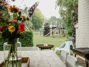 Geschmackvolles Ferienhaus in Leende mit Terrasse - Heeze-Leende - image1