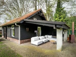 Ferienhaus in Leende mit Garten & Whirlpool