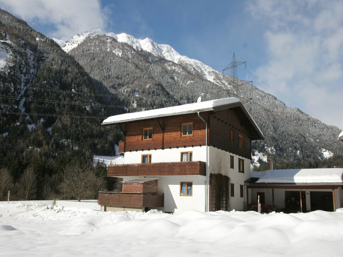 Appartement Matrei in Osttirol Buitenaudio-opname 1