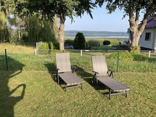 Garten mit Seeblick