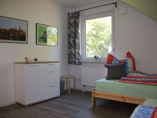 Schlafzimmer 2 - zwei Betten