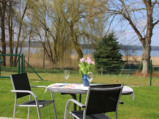 Terrasse zum Wariner See