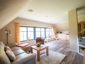 Holiday apartment Ostseebrise-Reetdach 1