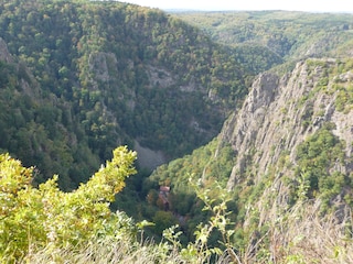 Blick von Hexentanzplatz in das schöne Bodetal