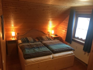 Elternschlafzimmer Bett 180x200