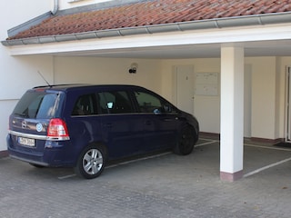 Überdachter Stellplatz (Höhe max 220cm)