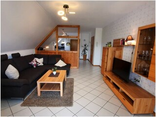 kleine Fewo 1 - Blick in die Wohnung vom Balkon aus