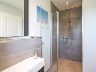 Badezimmer EG