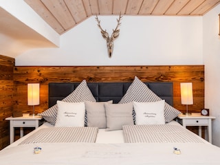 bequemes Boxspringbett mit "Betthupferl"