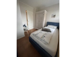kleines SZ mit 2 x Bett 200x100