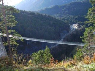 Brücke Burgruine Ehrenberg zu Fort Claudia