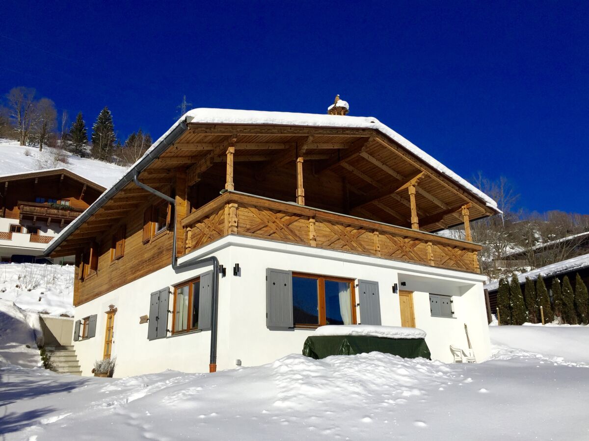 Chalet Kaprun in a quiet location over Kaprun