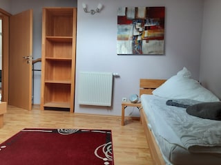 2. Schlafzimmer mit 2 Einzelbetten