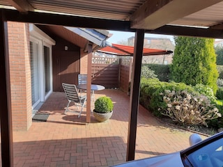 Terrasse mit Markise