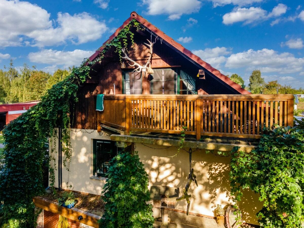 Ferienwohnung Schwarz Außenaufnahme 1