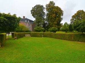 Malerisches Schloss in Havelange mit Terrasse - Havelange - image1