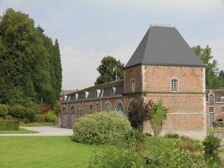 Castle Havelange Outdoor Recording 4