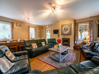 Farmhouse Maredret Features 11