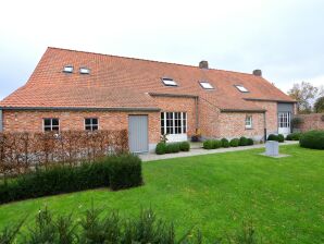 Vakantiehuis Landelijk gelegen vakantiewoning in Kempen met een sauna, naast een dierenartsenpraktijk gelegen. - Geel - image1