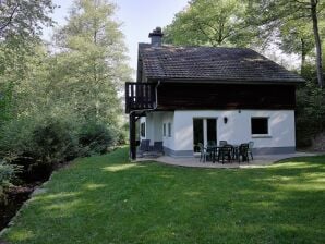 Holiday house Detached, cosy holiday home with sauna in a wooded area - Stoumont - image1