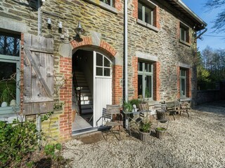 Ferienhaus Bièvre Außenaufnahme 7