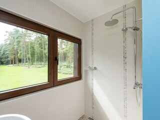 Villa Tenneville Features 24