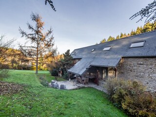 Farmhouse Maredret Outdoor Recording 6