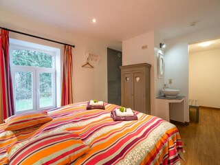 Farmhouse Maredret Features 34