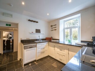 Farmhouse Maredret Features 30