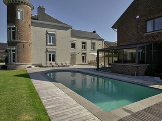 Castle Thimister-Clermont Outdoor Recording 7