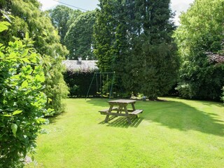 Cottage Spa Outdoor Recording 2
