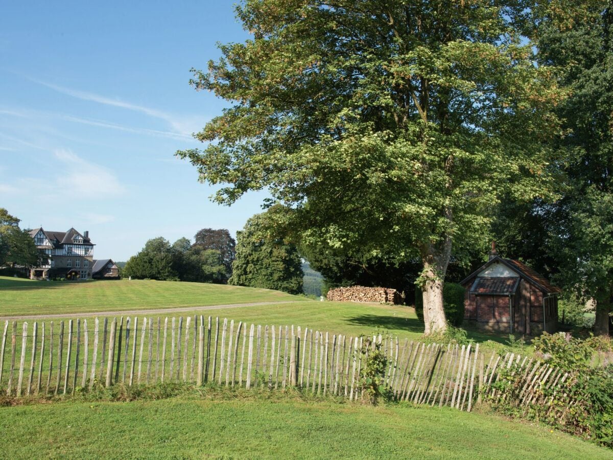 Château Theux Enregistrement extérieur 1