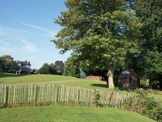 Castle Theux Outdoor Recording 7