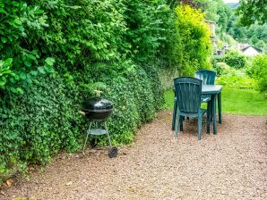 Apartment Mooie studio in een natuurstenen huis met vrij uitzicht over de Amblève